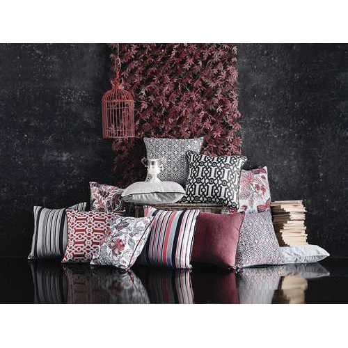 17"x 17" Multicolor Jacquard Aristo Decorative Throw Pillow Cover