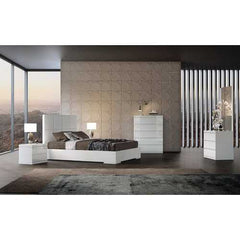 63" X 84" X 48" Gray Queen Bed
